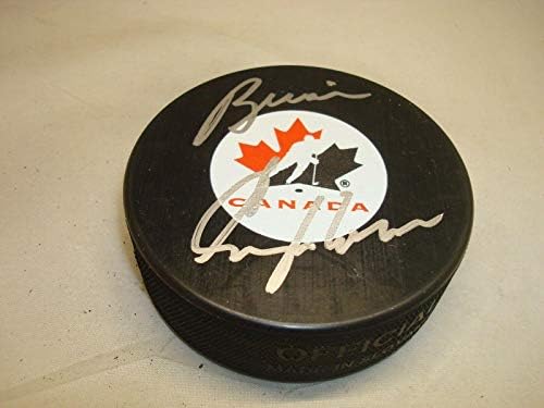 בריאן אנגבלום חתם על קבוצת הוקי קנדה עם חתימה של 1א